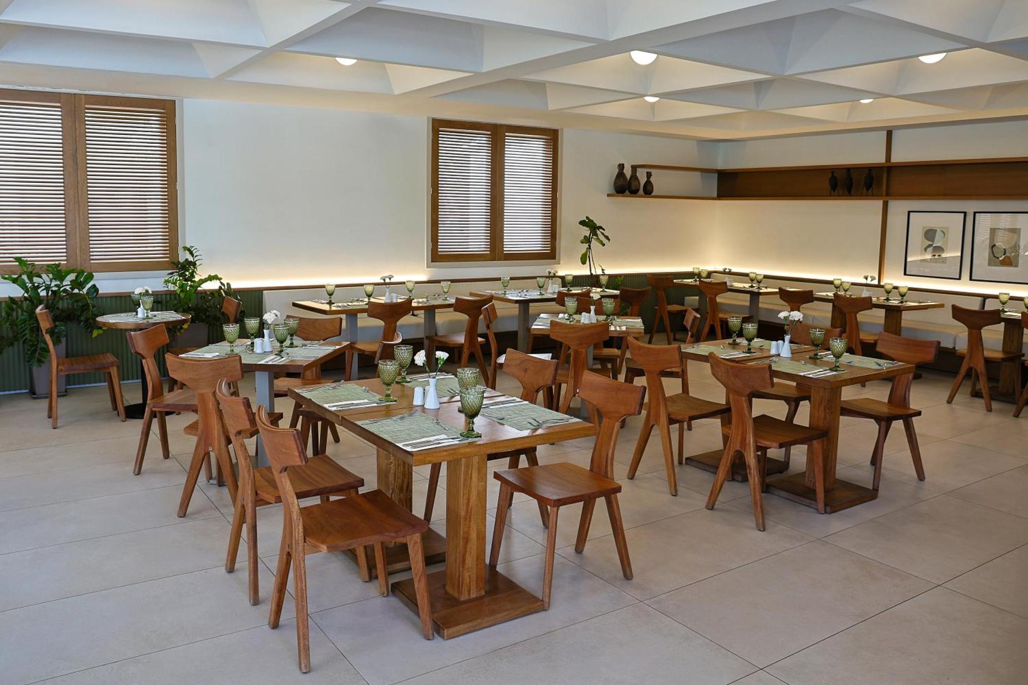 산토 미라마레 비치 리조트 페리사 외부 사진